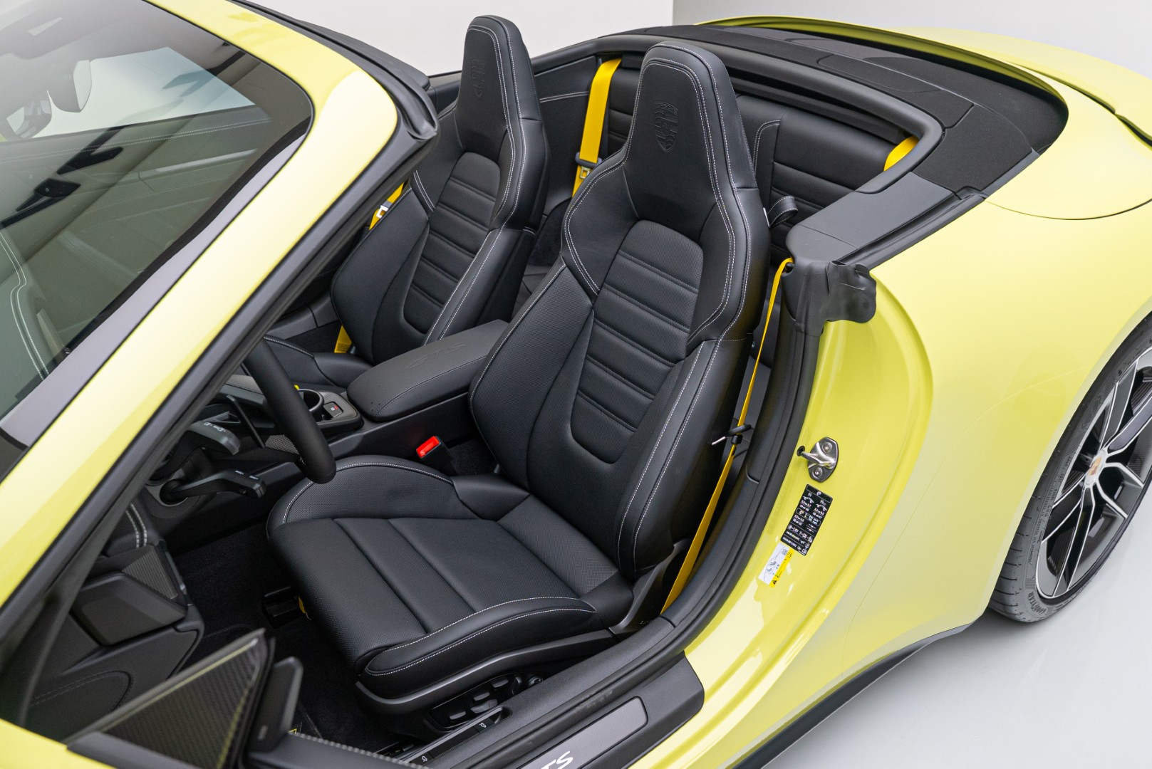 2025 PORSCHE 911 CARRERA GTS CABRIO | MAIN DEALER WARRANTY | CARBON EXTERIOR
